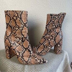 Siren-3 Faux Snakeskin Ankle Boots Women’s 8.5 Brown Pointed Toe Block Heel Zip